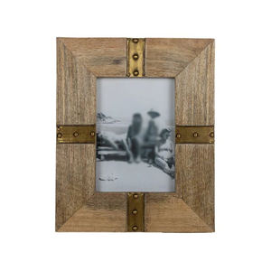 Vente en gros Cadre photo classique en bois avec design moderne de luxe, taille et logo personnalisables pour une utilisation décorative - Product Image 1
