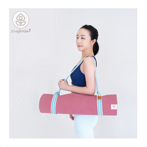 เสื่อโยคะผ้าฝ้ายมูคาซ่าระดับพรีเมียมพร้อมสายสะพายปรับได้ เป็นมิตรกับสิ่งแวดล้อมและน้ำหนักเบา ทนทาน ขนาด 3.8x160 ซม. สำหรับโยคะ ออกกำลังกายที่บ้าน และยิม - Product Image 3