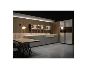 Professional Fully Customized and Assembled Lacquer Finish Kitchen 100% Made in Italy for retail and export