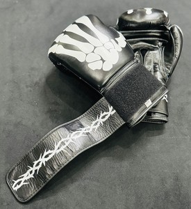 Gants de boxe Sanda personnalisés de haute qualité, lacés, pour le sparring, la boxe en plein air, le MMA, protection UV, antidérapants, doigts repliables - Product Image 4