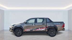 TOYOTA HILUX-camioneta automática de 2,8l diésel 4WD, 2023 - Product Image 4