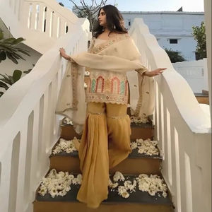 À la mode Bollywood 5mm séquence travail broderie haut Sharara Palazzo Dupatta indien nouveau Design lourd Faux Georgette indien - Product Image 1