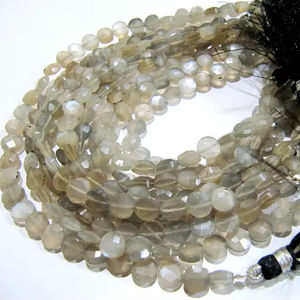 Cuentas facetadas Briolette con forma de moneda redonda de piedra lunar gris natural, hebra de 6mm de 8 pulgadas de largo - Product Image 1