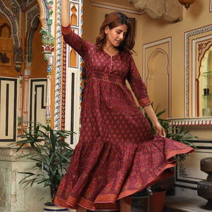 Robe Mirana en pur coton, imprimée à la main, style bohème, vêtement d'été éthique fait à la main - Product Image 1