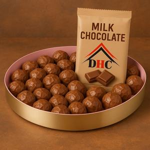 Le superbe plateau de service à chocolat en métal améliore la décoration de votre maison tout en offrant une belle façon de servir vos meilleures friandises à vos invités - Product Image 1