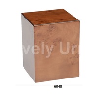 Urnes en forme de cube en laiton bronze avec emblème d'aigle américain noir