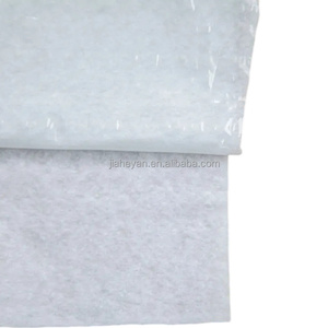 แผ่นสักหลาดสีขาวเนื้อปุยสำหรับช่างทาสี  น้ำหนักปานกลาง  ผลิตจากโพลีเอสเตอร์ 100%  ไม่ถักทอ  ขึ้นรูปด้วยความร้อน  ระบายอากาศได้ดี  เป็นมิตรต่อสิ่งแวดล้อม  ติดด้วยกาวในตัว - Product Image 2