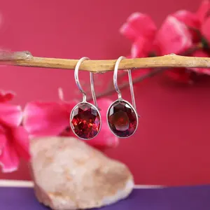 Boucles d'oreilles pendantes en grenat rouge plaqué or pour femmes, cadeaux de mariage et de fête - Product Image 1