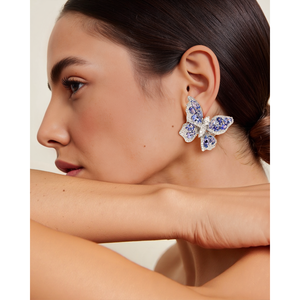 Boucles d'oreilles pendantes vintage en or 14 carats avec perles et diamants pour mariage et soirée - Product Image 2