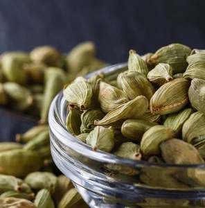 Aromatischer Grüner Kardamom Premium-Qualität Ganze Schoten für Tee, Kochen und Getränkeindustrie zu Günstigen Preisen - Product Image 2