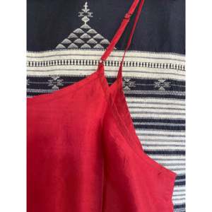 Camisola de Seda Coral sin Costuras, Talla Única, Tejido de Nylon, Estilo Casual - Product Image 3