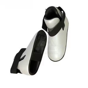Chaussures de karaté avec logo personnalisé de services OEM de toutes les tailles disponibles/chaussures d'entraînement de karaté Taekwondo d'arts martiaux - Product Image 6