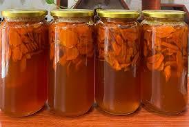 Ingrédients de miel de haute qualité Curcuma naturel et gelée royale pour les soins de la peau et les cheveux Emballage en pot de 280 ml Origine Vietnam - Product Image 4