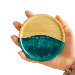Ensemble de sous-verres en bois et résine époxy, 2 pièces, mélange de bois vert, lavage à la main uniquement, ustensiles alimentaires, antidérapant, fabriqué au Vietnam - Product Image 4