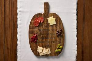 Plateau de service de table planche à charcuterie plateau à fromages plateau décoratif taille personnalisée couleur bois naturel - Product Image 4