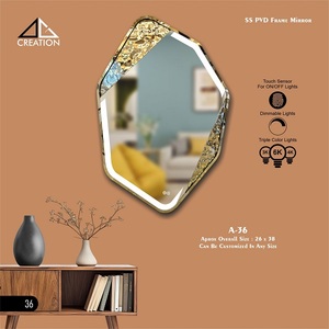 Añada estilo y sustancia a cualquier habitación con este marco de espejo PVD SS 304 de diseño de martillo ideal para oficinas en el hogar - Product Image 2