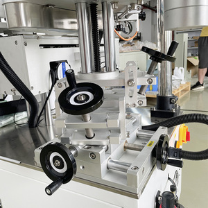 Máy dán nhãn hộp bán tự động tháng 7, hộp nhãn hiệu riêng hai mặt, máy dán nhãn hai mặt - Product Image 3