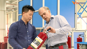 เครื่องดับเพลิงลิตร Wet-Chemical เครื่องดับเพลิงที่เก็บความดัน100% อุปกรณ์ดับเพลิงคุณภาพดีที่สุดเวียดนาม - Product Image 4