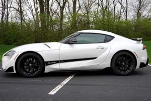 TOYOTA SUPRA 2024 EDICIÓN 45 ANIVERSARIO USADO, VOLANTE A LA IZQUIERDA/DERECHA - Product Image 4