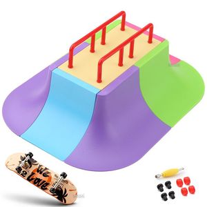 Plateforme <span class=keywords><strong>de</strong></span> <span class=keywords><strong>skate</strong></span> à doigts personnalisée en stock, terrain <span class=keywords><strong>de</strong></span> <span class=keywords><strong>skate</strong></span> à doigts, <span class=keywords><strong>rampe</strong></span> à bascule, ensemble <span class=keywords><strong>de</strong></span> jouets <span class=keywords><strong>pour</strong></span> enfants - Product Image 2