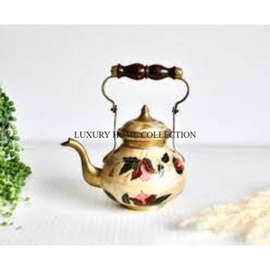 Théière en laiton vintage de nouveau look avec une finition polie de qualité supérieure et des détails complexes, idéale pour les amateurs de thé. - Product Image 5