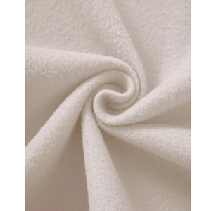 Sudaderas con Capucha de Punto para Mujer, Diseño Personalizado, Bordado 3D, Estampado Puff, Nuevo Diseño, Venta al Por Mayor, MOQ, Hecho en Pakistán - Product Image 4