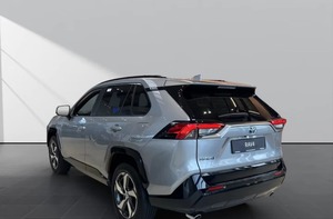 Toyota RAV4 2024 – SUV Híbrido Confiable con Tracción en las Cuatro Ruedas y Características Premium - Product Image 5