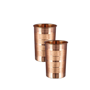 Gobelets à boire personnalisables en cuivre et acier inoxydable au design antique, compatibles lave-vaisselle, pour cocktails, bière, vin et eau - Product Image 1