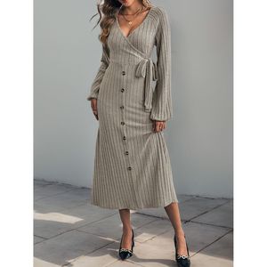 Abito Lungo a Costine con Scollo Incrociato e Maniche Lunghe, Cappuccio, Elegante e di Tendenza, Stile da Festa, Traspirante, Lunghezza al Pavimento per le Giornate Primaverili - Product Image 1