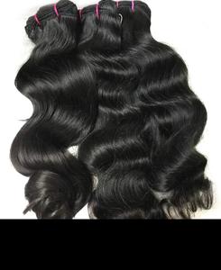 Faisceaux de cheveux ondulés indiens bruts à cuticules alignées du fabricant, double trame, sans perte ni emmêlement. - Product Image 1