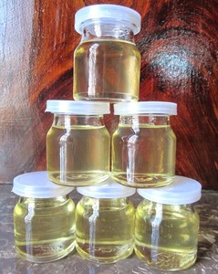 VENTA ENTERA Y DETALLADOR ACEITE DE COCO CRUDO DE ALTA CALIDAD DE VIETNAM // Sra. Beatrix - Product Image 3