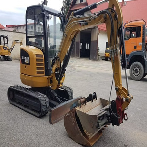 Mini-excavatrice Caterpillar CAT 302.7D CR de 2,67 tonnes avec 3 godets, excavatrice hydraulique compacte à rayon de braquage réduit à vendre - Product Image 1