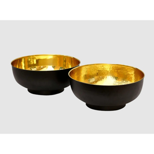 Cuenco de pedicura de metal blanco de lujo con latón martillado, interior dorado, salón de spa portátil, relajación de remojo de pies a la venta. - Product Image 2