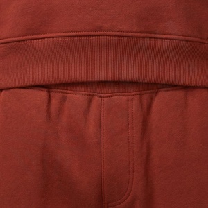 Conjunto Deportivo de Dos Piezas para Hombre, Diseño OEM, Tela Transpirable y Cómoda, Traje Deportivo Holgado para Entrenamiento y Jogging, con Logotipo Personalizado para Gimnasio - Product Image 5