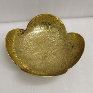 Grand bol de service de luxe en laiton et acier pour la maison hôtel restaurant table et vaisselle couleur dorée feuille design bols de service - Product Image 2