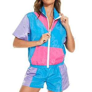 Conjuntos cortos de Top corto cortavientos cómodos para mujer con conjuntos de dos piezas de tamaño personalizado Conjuntos de pantalones cortos de verano con estilo - Product Image 3