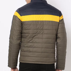 Veste en duvet de rue personnalisée avec 3 poches Veste polaire d'extérieur d'hiver légère noire pour hommes - Product Image 2
