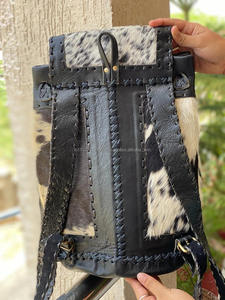 Mochila elegante de piel de vaca hecha a mano, bolso de diseñador unisex con cierre de cremallera y forro de nailon, características suaves - Product Image 5