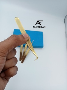 Pinzas para pestañas Diamond Grip Plasma Gold Color Acero inoxidable sostenible Probado a mano Pinzas de extensión de pestañas puntiagudas - Product Image 6