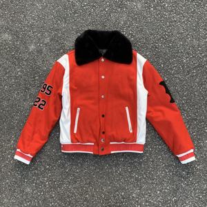 Blouson d'hiver en laine style universitaire avec col en fausse fourrure personnalisé - Product Image 1