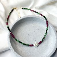 Collier tendance en perles baroques de pierre naturelle, faible MOQ, avec pierres précieuses tourmaline et perles irrégulières, pour la collection de Noël
