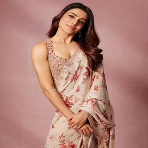 Sari de Georgette Puro para Mujer con Bordado de Lentejuelas y Hermoso Espejo Original Hecho a Mano en India - Product Image 1