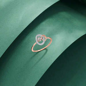 แหวนเพชรแฟชั่นรูปวงรีเชื่อมต่อกัน - Product Image 1