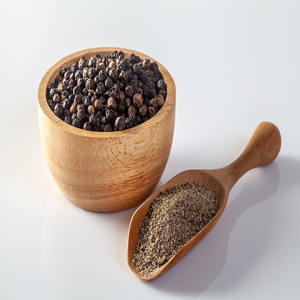 Poivre noir pur et naturel Une épice intemporelle pour la saveur et la santé - Product Image 1