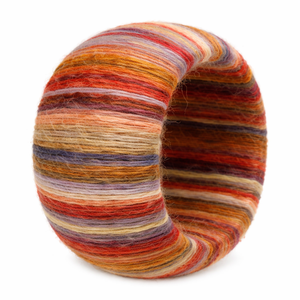 Bracelets de manchette tendance multicolores à motif rayé, faits à la main, en corne naturelle, élastiques, élégants et fantaisistes - Product Image 1