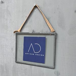 Cadre photo mural, finition galvanisée avec suède - Product Image 1