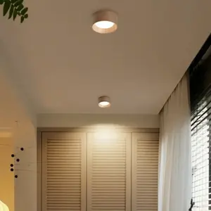 Lámpara LED Revana de 5W, Moderna, de Superficie, de Aluminio, para Hogar u Hotel, 220V, con Control Remoto, Luz Blanca Cálida 4000K - Product Image 4