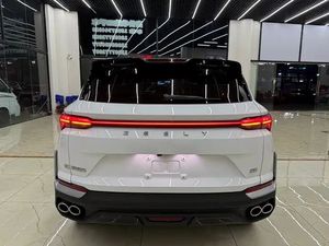 SUV 2025 1.5TD de Alto Rendimiento, 290 Nm, Usado para Conducción Urbana, Sin Accidentes y Listo para Enviar - Product Image 3