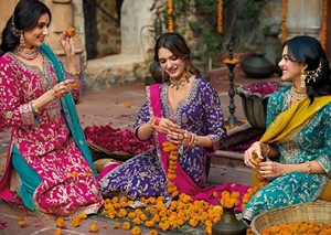 Salwar Kameez de fête de travail de fil brodé de séquence de chinon lourd avec le haut du bas du designer Dupatta en organza - Product Image 3