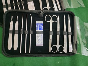 Kit de práctica de sutura y disección para estudiantes de acero inoxidable de 14 piezas-Instrumentos quirúrgicos para estudiantes de medicina y principiantes - Product Image 5